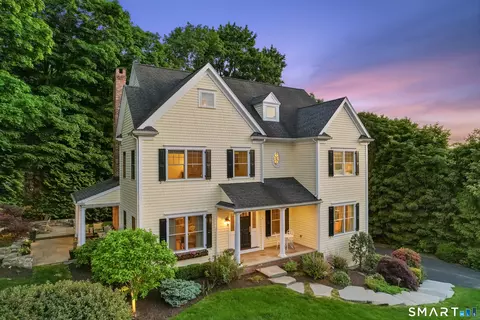 2 Ginos Way, Ridgefield, CT 06877