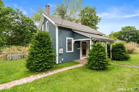 264 Charter Oak St, Manchester, CT 06040