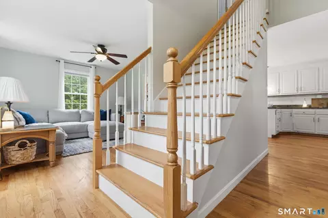 Entry Way - 37 Tuckie Rd, Windham, CT 06280 photo 3 of 6