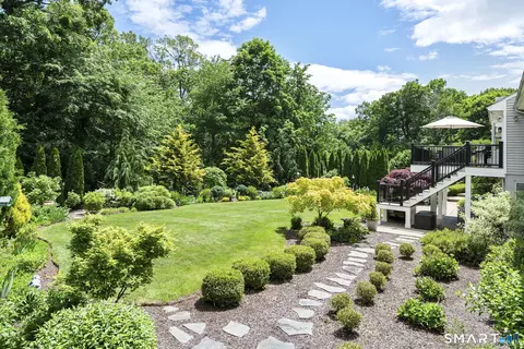 Exterior - 65 Spicewood Ln, Berlin, CT 06037 photo 7 of 10