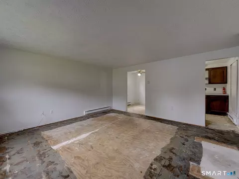 Living - 37 Spring View Ln, Willimantic, CT 06226 photo 2 of 3