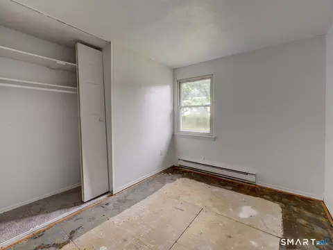Bedroom - 37 Spring View Ln, Willimantic, CT 06226 photo 6 of 9