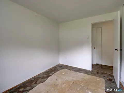 Bedroom - 37 Spring View Ln, Willimantic, CT 06226 photo 5 of 9