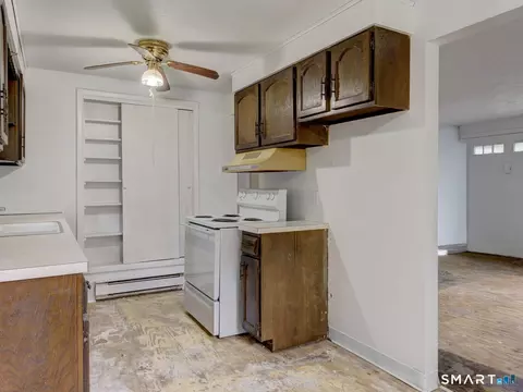 Kitchen - 37 Spring View Ln, Willimantic, CT 06226 photo 3 of 4