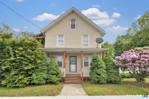 33 Murray St, Ansonia, CT 06401