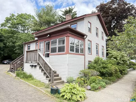 86 State St, Guilford, CT 06437
