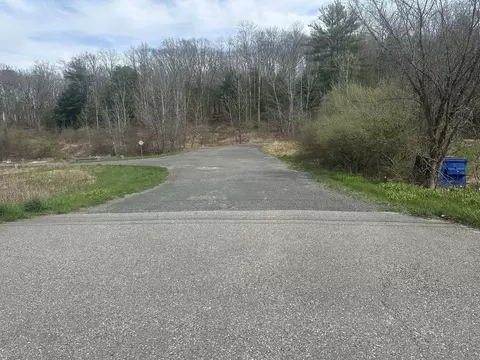 117 Riverside Dr, Thompson, CT 06255 photo 3