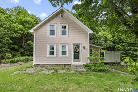 917 Hopewell Rd, Glastonbury, CT 06073