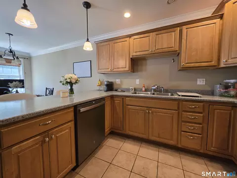 Kitchen - 205 Brookes Lndg #205, Killingly, CT 06239 photo 2 of 3