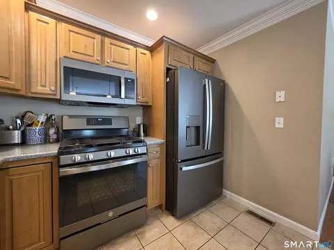 Kitchen - 205 Brookes Lndg #205, Killingly, CT 06239 photo 3 of 3