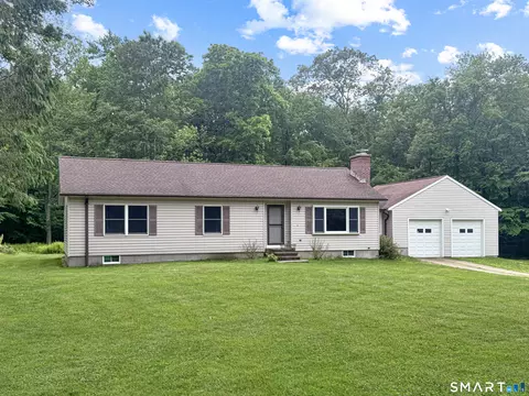 32 Starr Rd, Colchester, CT 06415