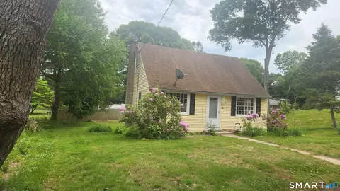 30 Sunset Ave, Old Saybrook, CT 06475