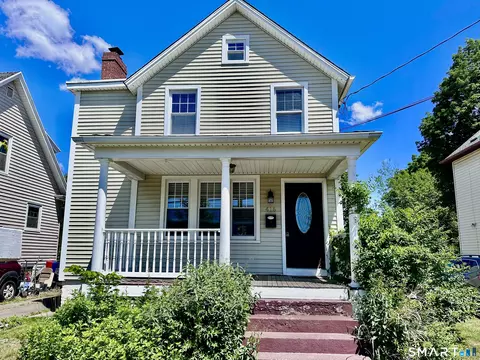 416 Lighthouse Rd, New Haven, CT 06512