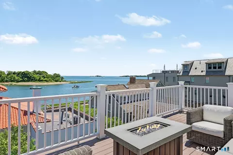 4 Harbor View Ave, Norwalk, CT 06854