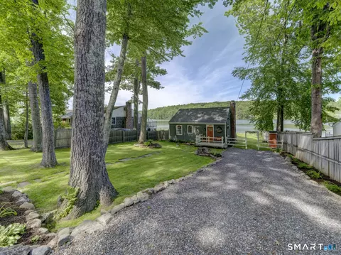 46 Ashford Lake Dr, Ashford, CT 06278