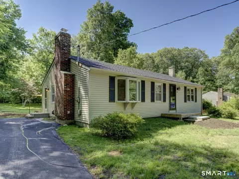 70 Doubleday Rd, Columbia, CT 06237