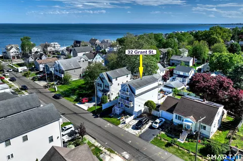 32 Grant St, Milford, CT 06460