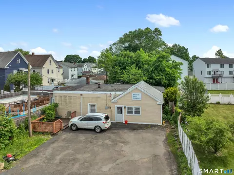 Exterior - 128 Church St, Hamden, CT 06514 photo 1 of 2