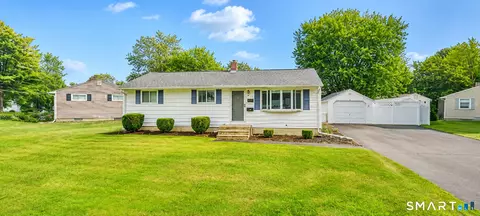 72 Roosevelt Blvd, Enfield, CT 06082