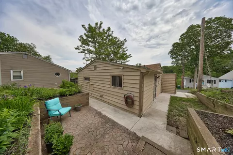 20 Fall Mountain Ter, Terryville, CT 06786