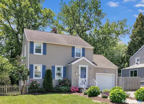 331 Mount Pleasant Ave, Stratford, CT 06614