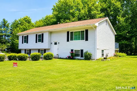 520 Long Hill Ave, Shelton, CT 06484