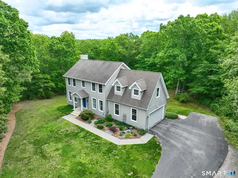 120 Lakeside Dr, North Stonington, CT 06359