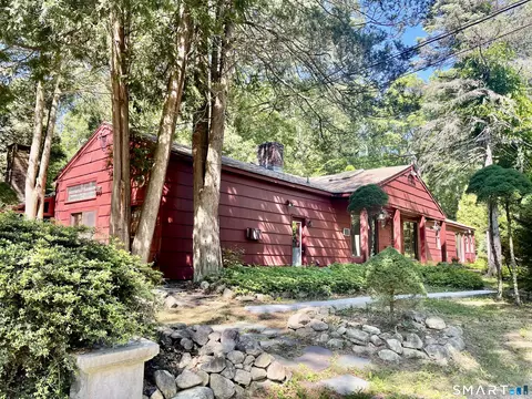 11 Tubbs Spring Dr, Weston, CT 06883