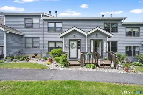103 Lake Vista Dr #103, East Hampton, CT 06424