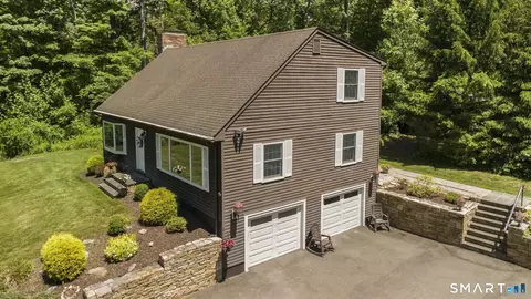 16 Foote Hill Rd, Northford, CT 06472