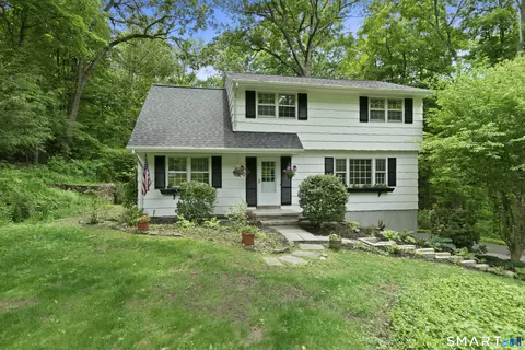 38 Longview Dr, Ridgefield, CT 06877
