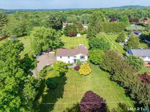 92 Briar Ridge Rd, Danbury, CT 06810
