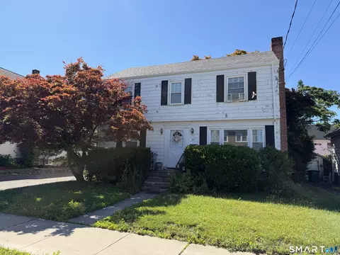 165 Overland Ave, Bridgeport, CT 06606