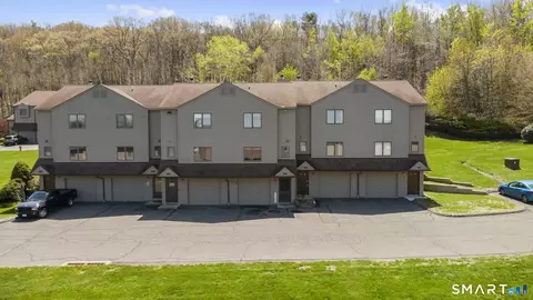 489 Wolcott St #105, Bristol, CT 06010
