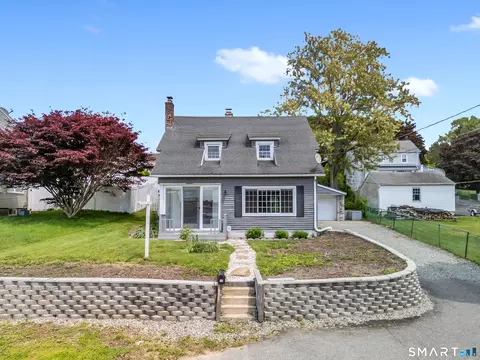 310 Lestertown Rd, Groton, CT 06340