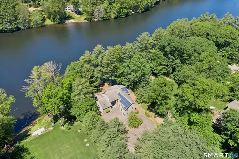141 Canoe Brook Rd, Trumbull, CT 06611