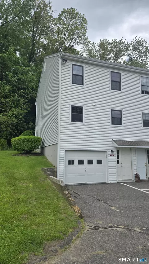 114 Aspetuck Vlg #114, New Milford, CT 06776