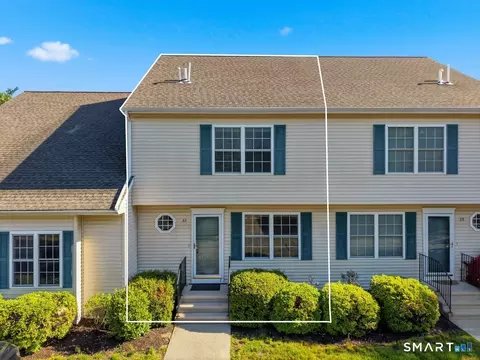 41 Briar Ln #41, Norwich, CT 06360