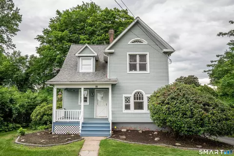 32 Riverview Rd, Rocky Hill, CT 06067