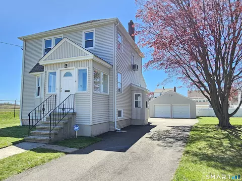 17 Johnston St, New Haven, CT 06512