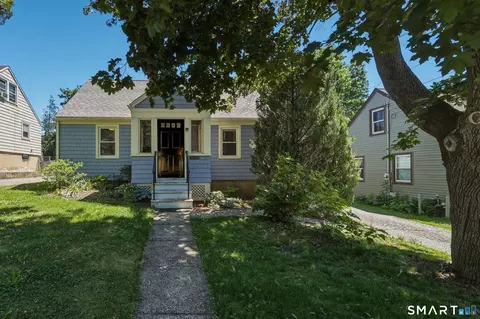 142 Clay St, Thomaston, CT 06787