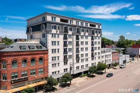 461 Bank St #408, New London, CT 06320