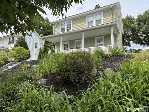 1885 Chapel St, New Haven, CT 06515
