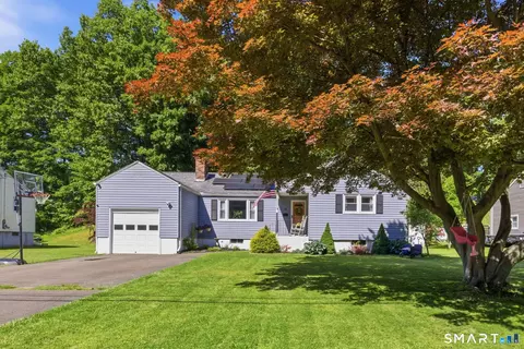 99 Westlook Rd, Wethersfield, CT 06109