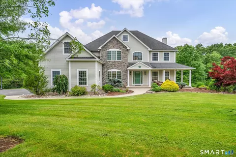 193 Scarborough Ln, Middletown, CT 06457