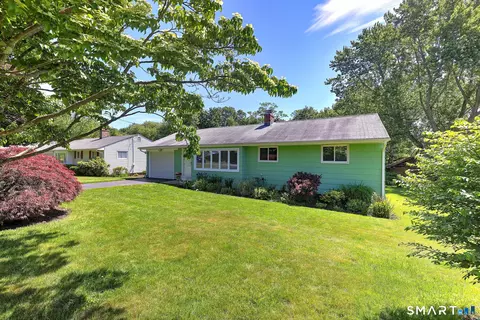 88 Bailey Rd, Middletown, CT 06457