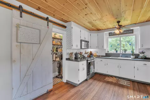 Kitchen - 651 Cook Hill Rd, Killingly, CT 06239 photo 2 of 3