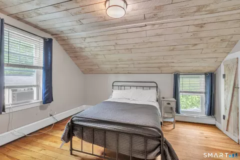 Bedroom - 651 Cook Hill Rd, Killingly, CT 06239 photo 3 of 5