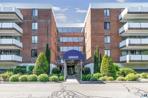 1460 Elm St #421, Stratford, CT 06615
