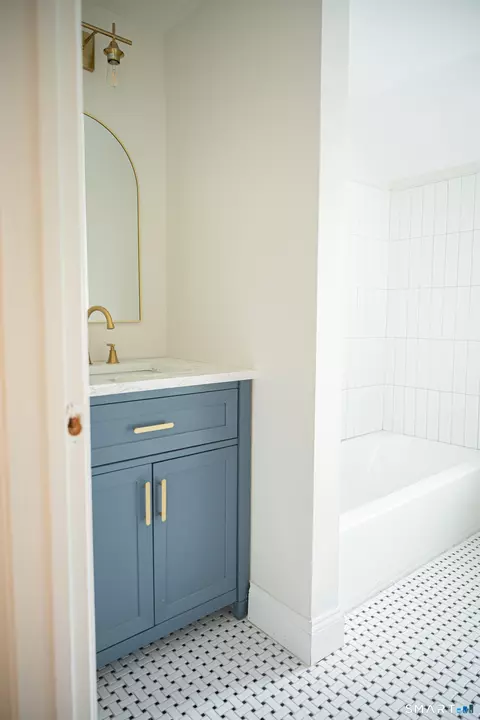 Bath - 249 Ridge Rd, Wethersfield, CT 06109 photo 3 of 3